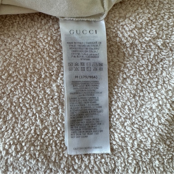 Gucci T-SHIRT WITH GUCCI BLADE PRINT - Picture 5 of 6